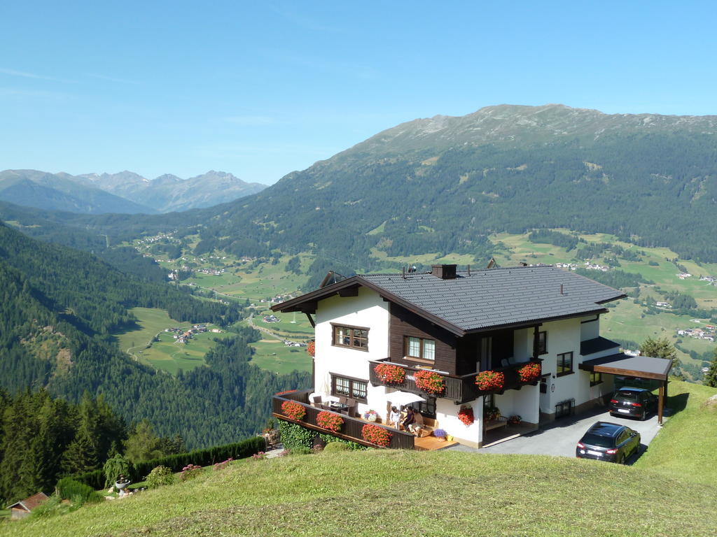 Haus Auer Apartamento Jerzens Quarto foto